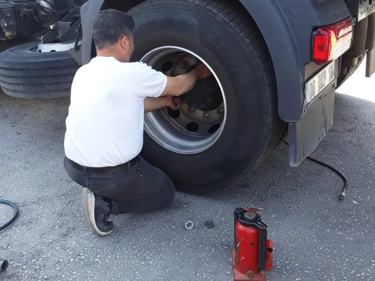 Altunhisar Oto Lastikçi